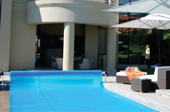swimming-pool-solar-blankets